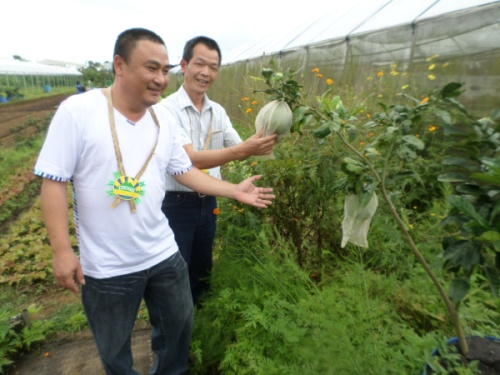 Taiwan Leisure Farm Owner Visits Costales Nature Farms